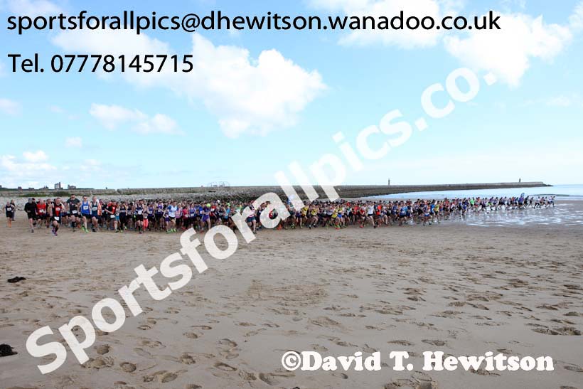 Pier to Pier Race, South Shields to Roker, Sunderland. Photo: David T. Hewitson/Sports for All Pics